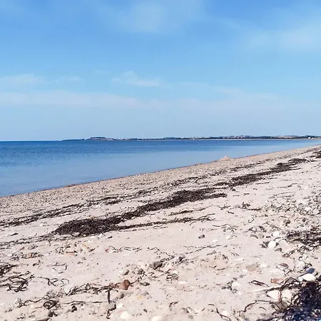 Family Retreat - By Traum