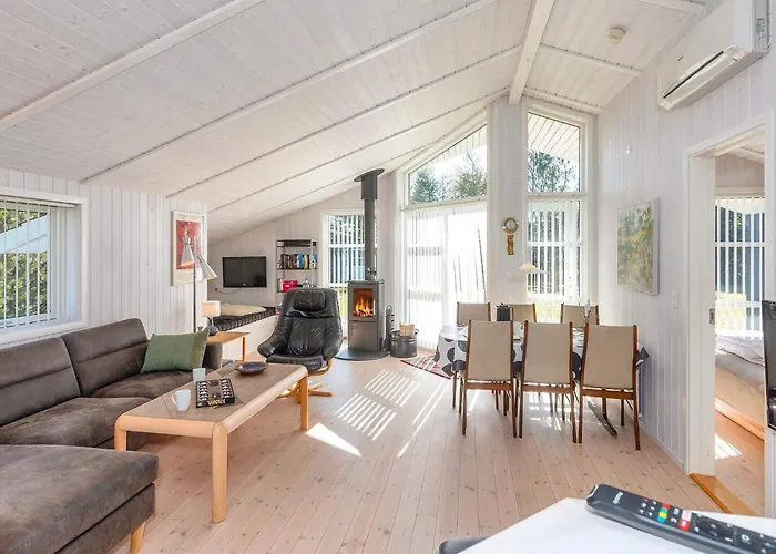 Family Retreat - By Traum * Logstor