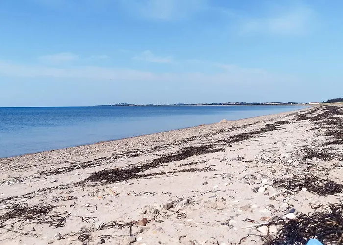 Family Retreat - By Traum